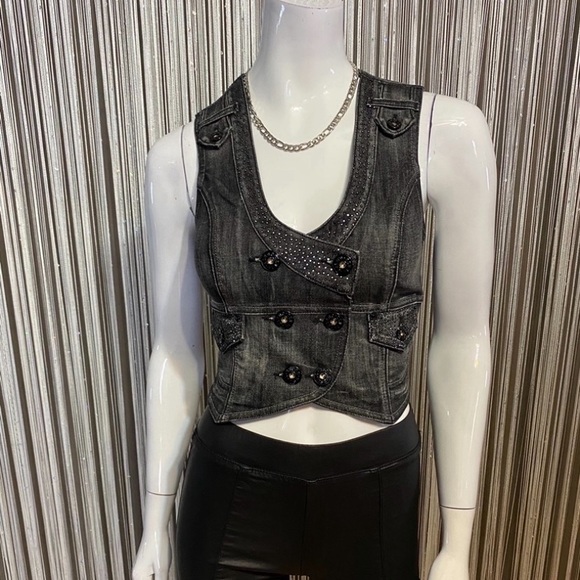 🔻SALE🔻GUESS🔹NEW CONDITION - Picture 2 of 14